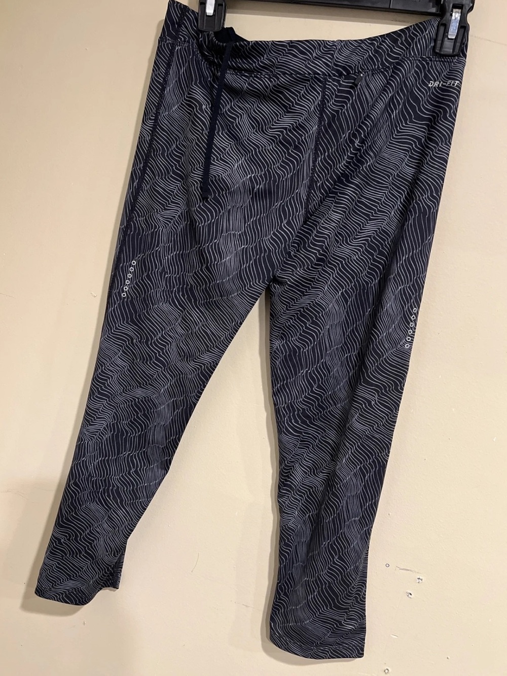 Nike Dri-FIT Pro Compression Athletic Pants Yoga Womens Size Medium.